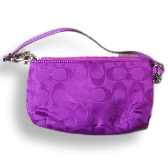 Coach Handbag - Picture 2 of 3